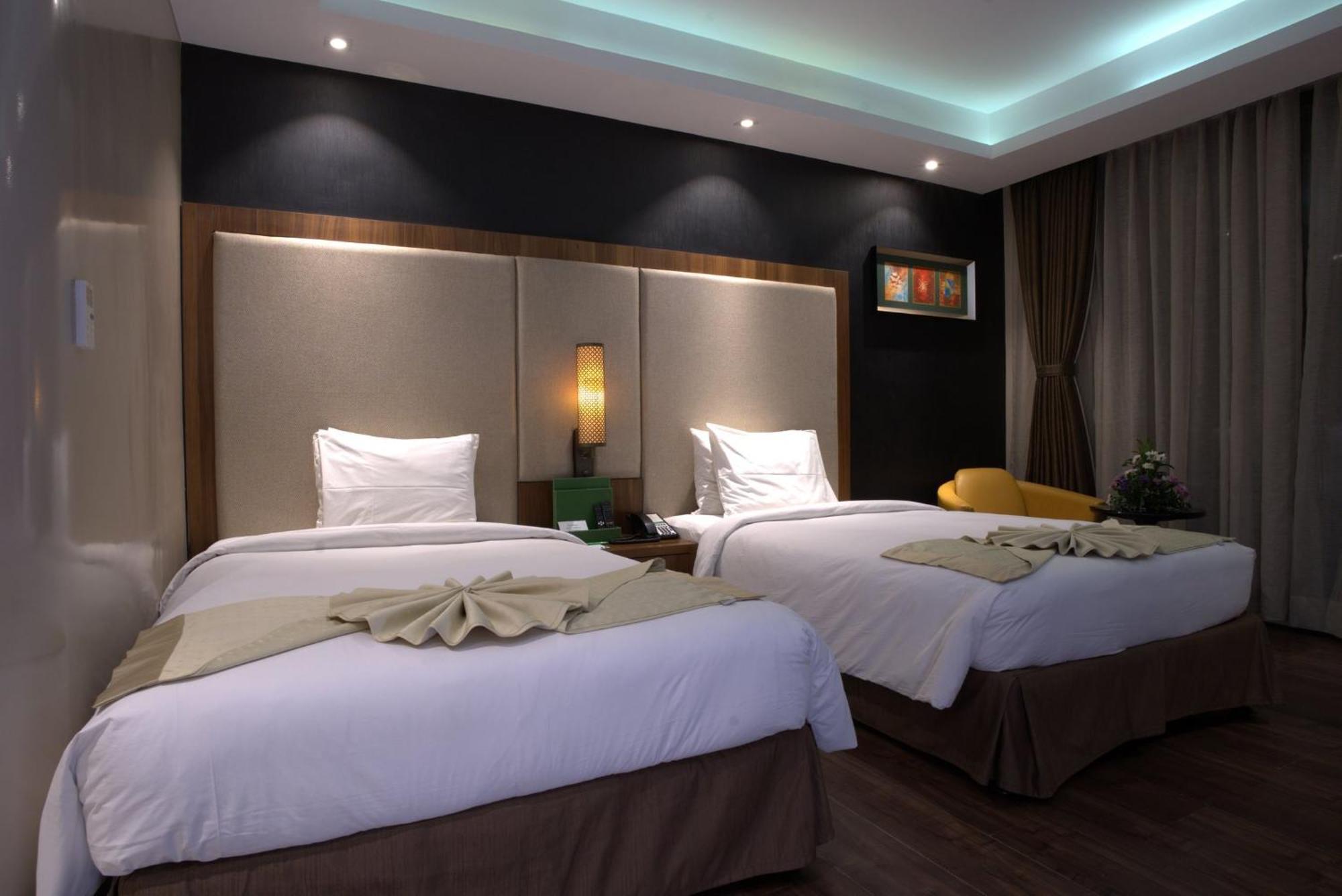 Holiday Inn Kolkata Airport By Ihg Esterno foto Deluxe Room
